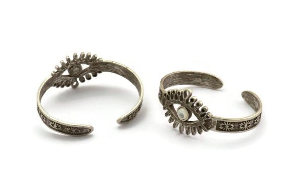 Silver Eye Cuff, Antique Silver Plated Brass Eye Shaped Bracelet Stone Setting With 1 Pad - Pad Size 6mm N1774 For Discount - Image 3