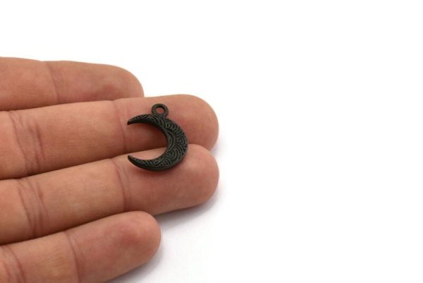 Black Moon Charm, 4 Oxidized Black Brass Textured Horn Charms With 1 Loop, Pendant, Jewelry Finding (19x6x4mm) N0273 For Discount - Image 4