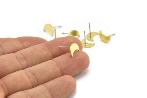 Brass Moon Earring, 10 Raw Brass Crescent Moon Stud Earrings (10x5x1mm) A3692 Sale - Image 3