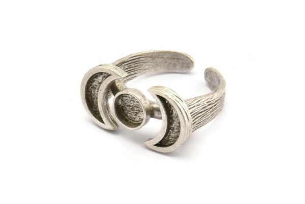 Silver Ring Settings, Antique Silver Plated Brass Moon And Planet Ring With 1 Stone Setting - Pad Size 6mm N1108 For Sale - Image 2