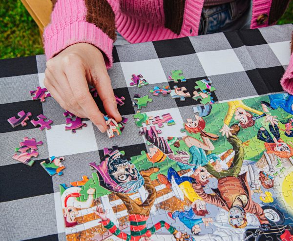 Horror Attack 1000-Piece Jigsaw Puzzle | Toynk Exclusive Sale - Image 4